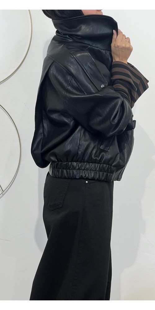 Bomber oversize con collo alto Tensione in art:226047AI26