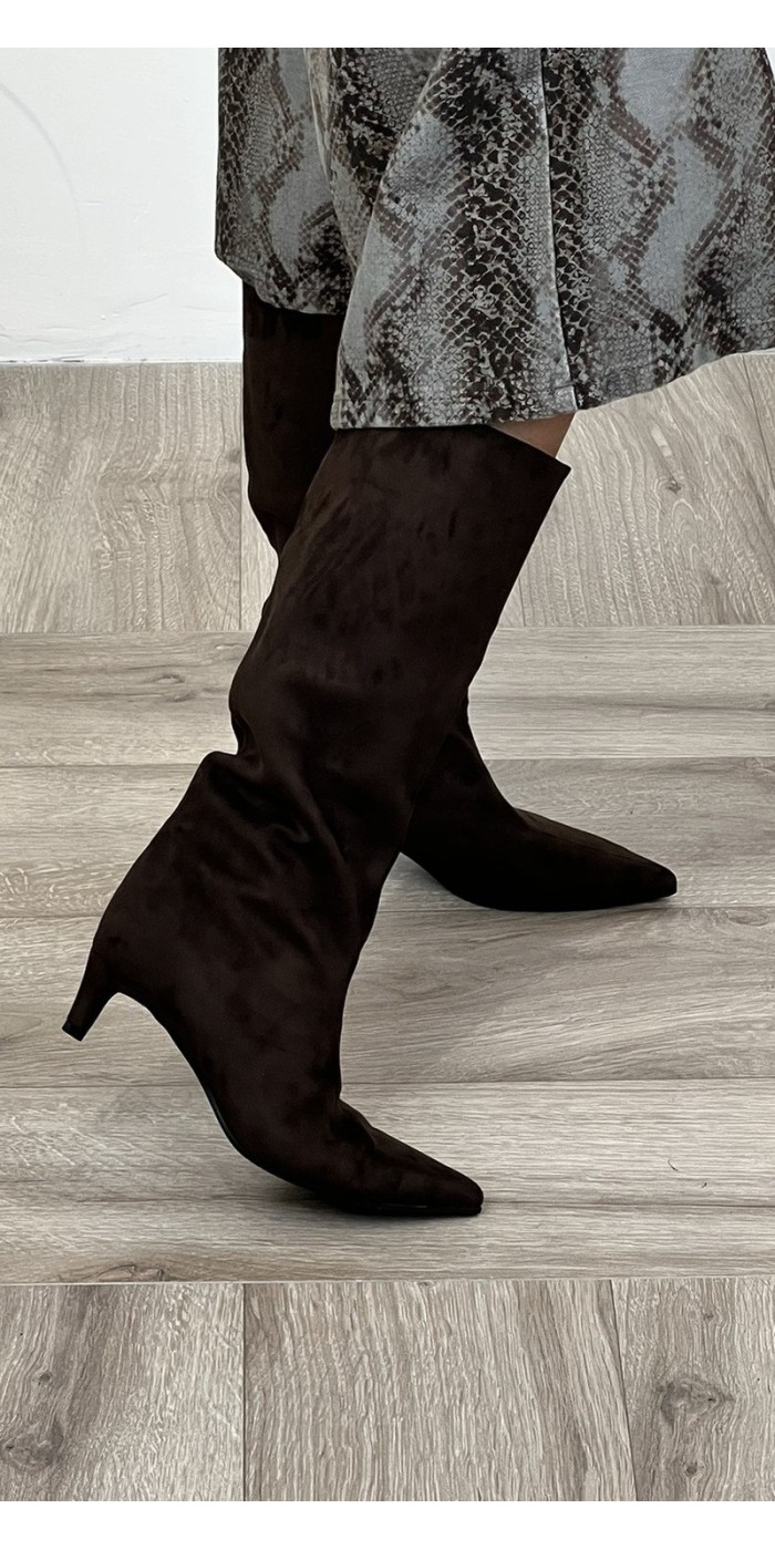 Stivale tubolare largo suede cioccolato Iseia Art:S26676
