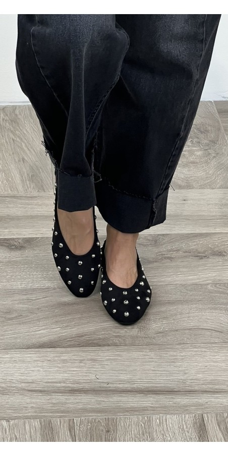 Ballerina borchia color nero Iseia Art:S26525