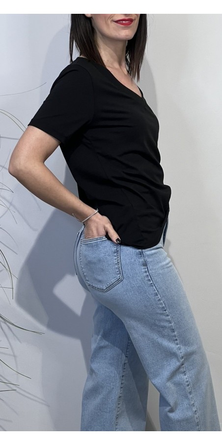 T-shirt in cotone scollo a V Pieces